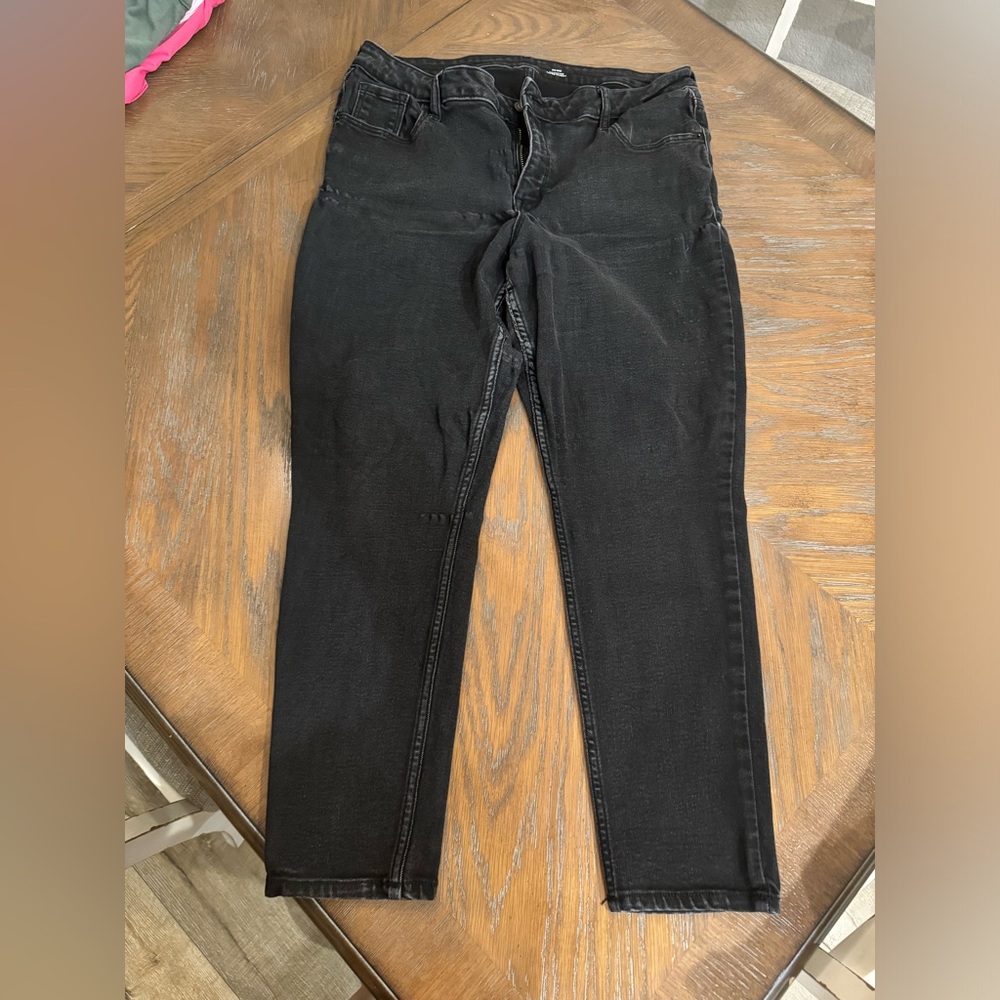 Old Navy Black Jeans Mid Rise Rock Star Super Skinny size 16 petite